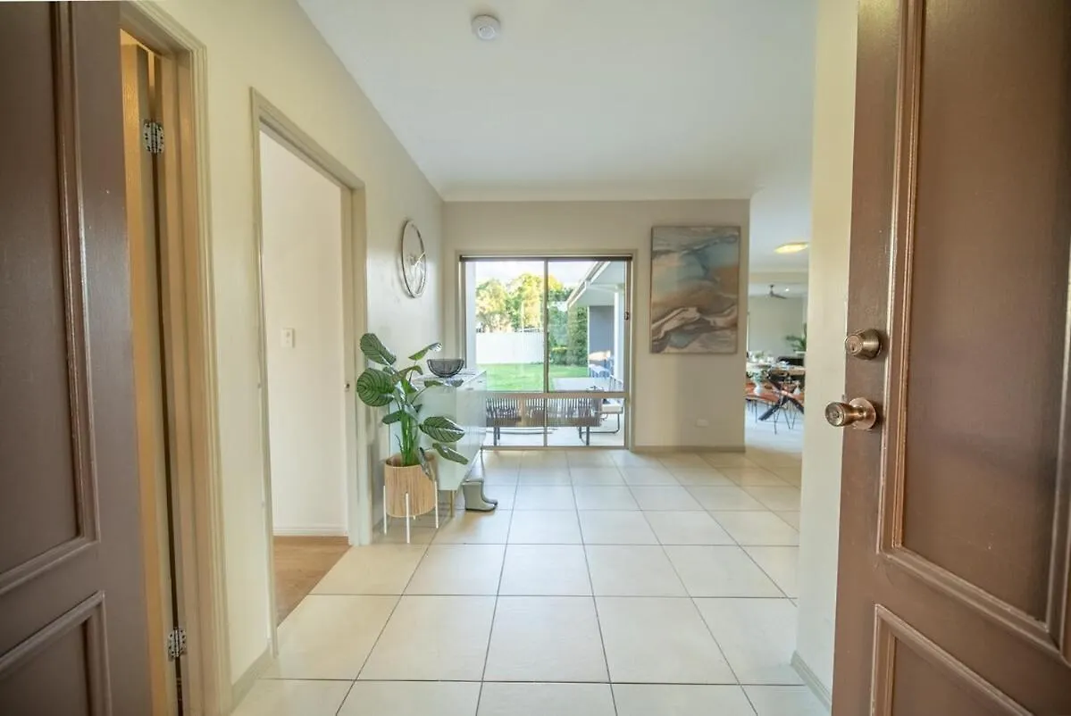 Casa vacanze Family Friendly Funhouse Close To All Theme Parks - 5 Bedroom & 3 Bathroom House For Rent! Gold Coast