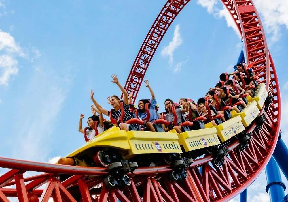 Family Friendly Funhouse Close To All Theme Parks - 5 Bedroom & 3 Bathroom House For Rent! Gold Coast